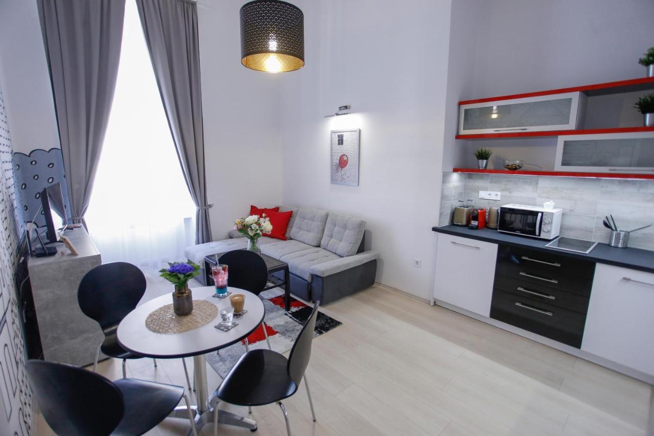 Urania Apartmanhaz Eğri Dış mekan fotoğraf